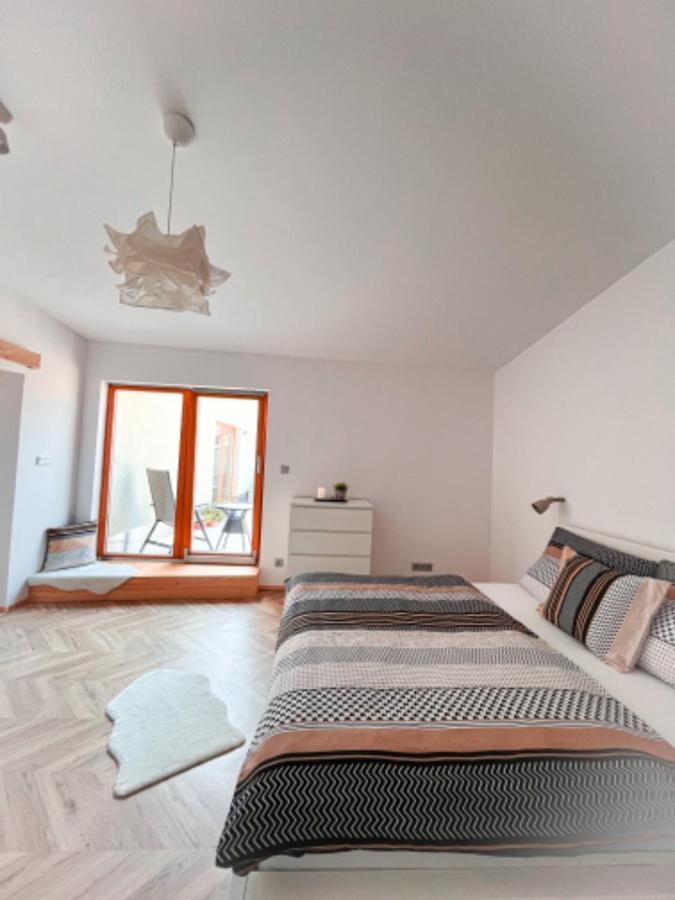 Apartman Niklan Рожнов-под-Радгоштем Экстерьер фото